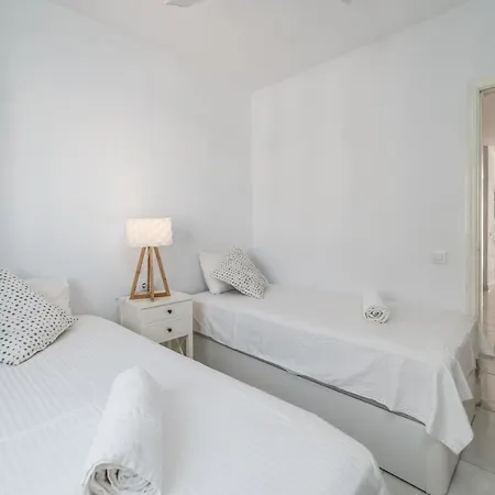 De 2 Apartment Chayofa